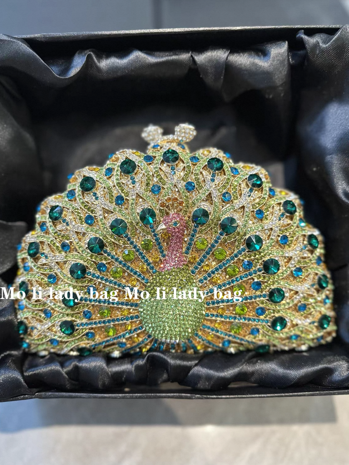 20 Crystal Peacock Banquet Handbag - Image 1